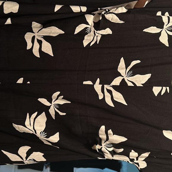 Zara Black & White Dress - Picture 4 of 4